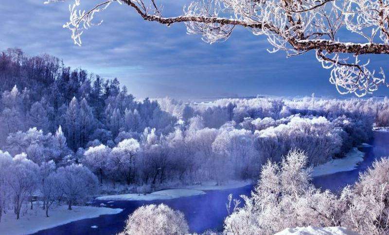 冰雪传奇装备合成攻略：材料获取、合成公式与成功技巧